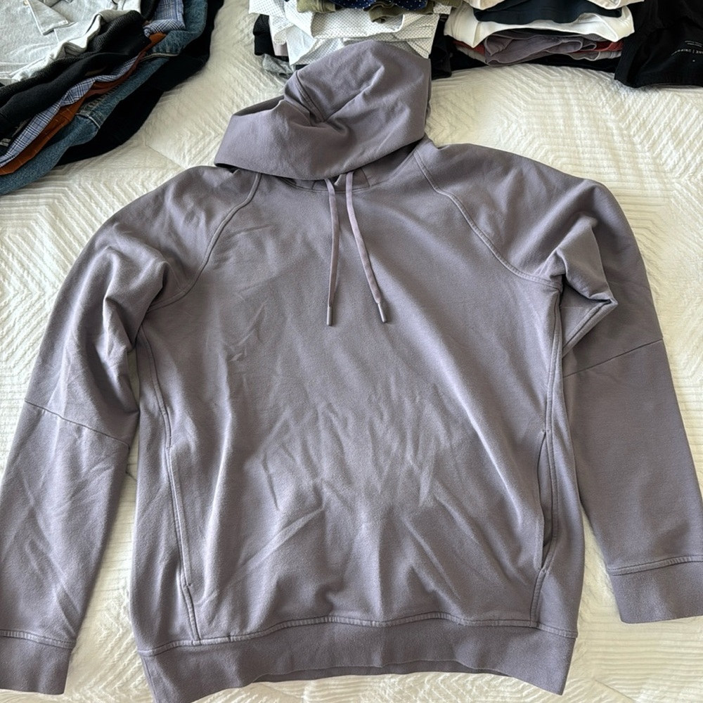 Lululemon Lavender Hoodie. size S, rarely worn.